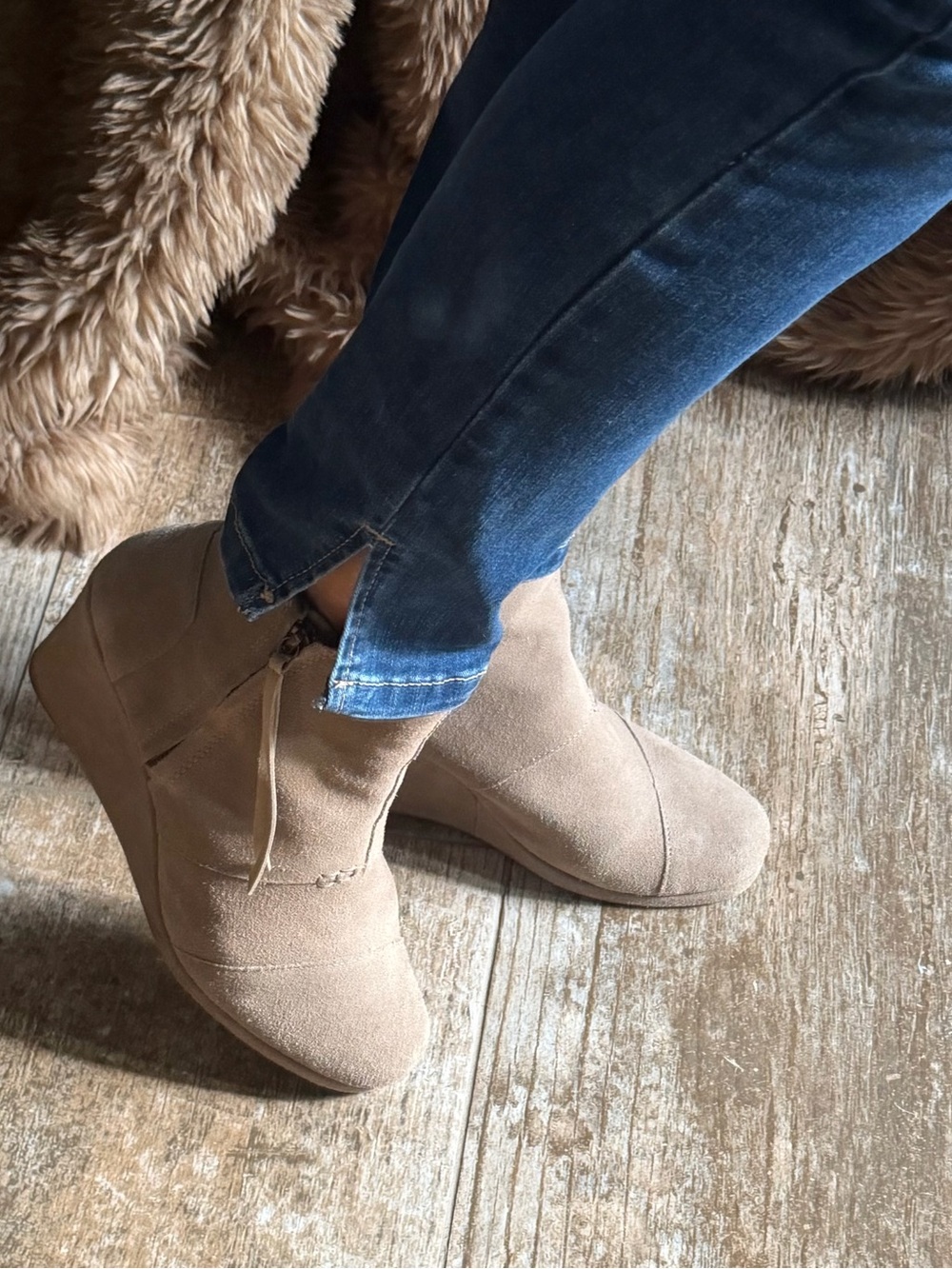TOMS Women's Taupe Suede Wedge Ankle Booties with Side Zip 9.5 Effortlessly Chic